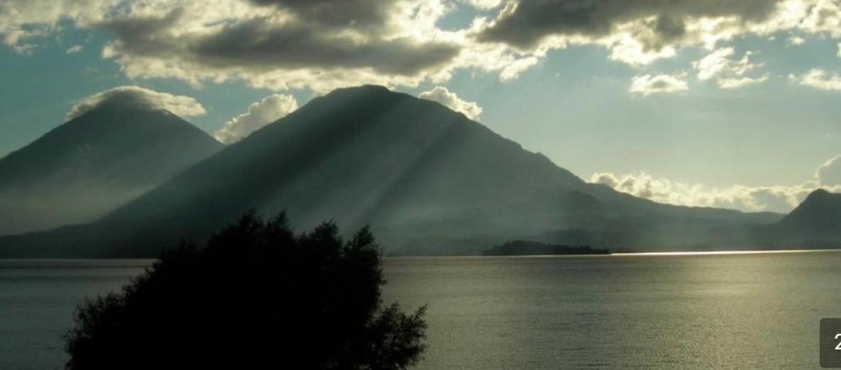Sky view Atitlán lake suites ,una inmejorable vista apto privado dentro del lujoso hotel Panajachel Exterior foto