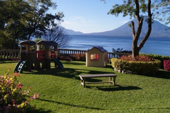 Sky view Atitlán lake suites ,una inmejorable vista apto privado dentro del lujoso hotel Panajachel Exterior foto