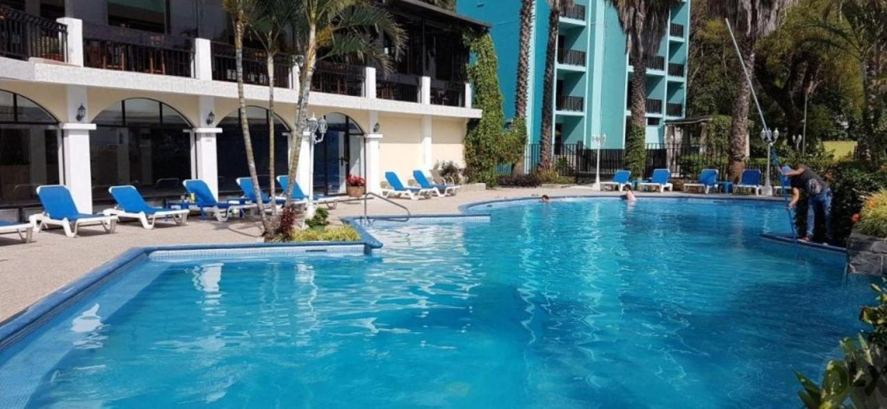 Sky view Atitlán lake suites ,una inmejorable vista apto privado dentro del lujoso hotel Panajachel Exterior foto