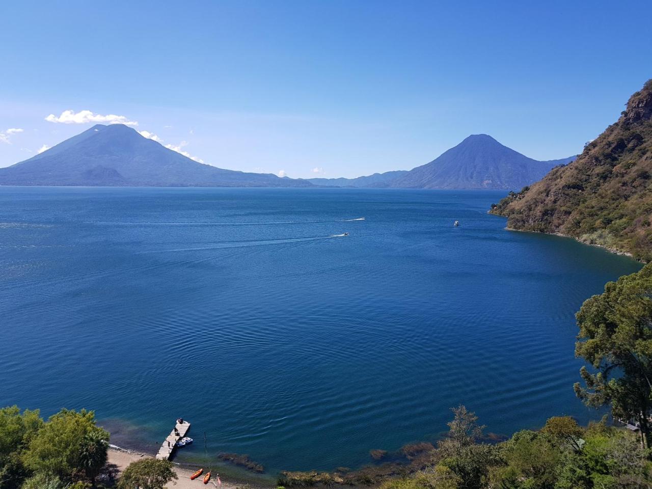 Sky view Atitlán lake suites ,una inmejorable vista apto privado dentro del lujoso hotel Panajachel Exterior foto