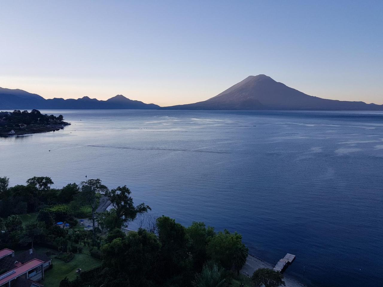 Sky view Atitlán lake suites ,una inmejorable vista apto privado dentro del lujoso hotel Panajachel Exterior foto